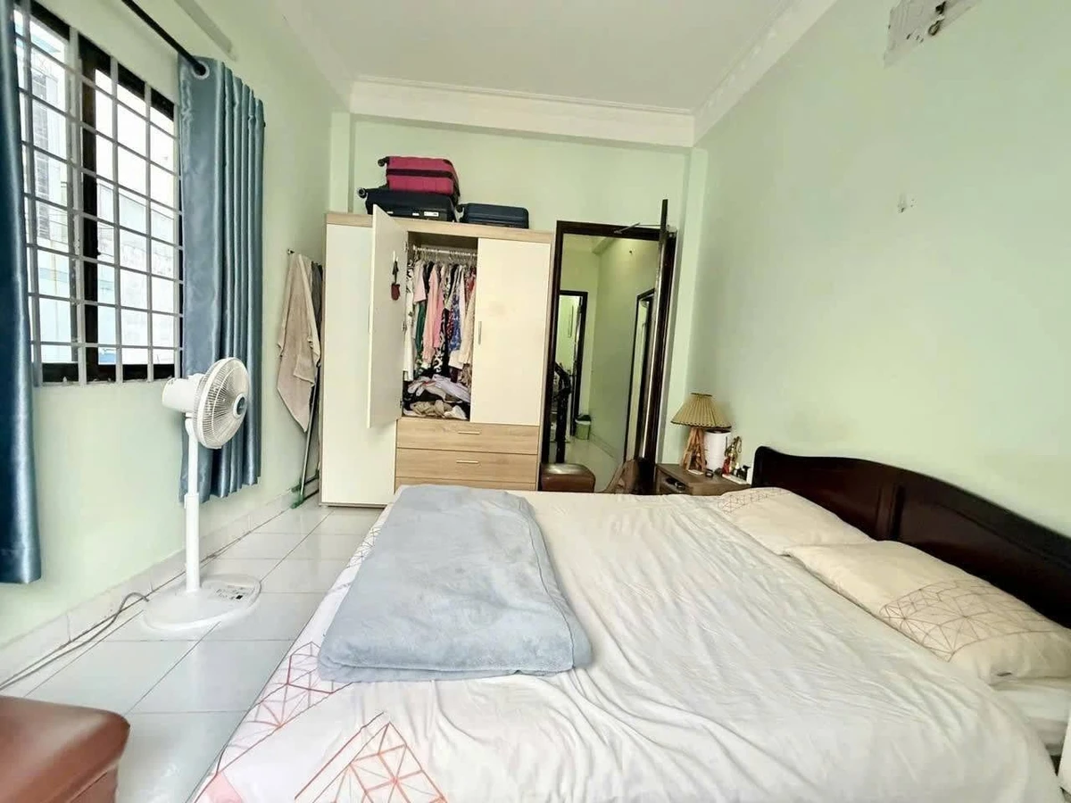Bán nhà hẻm xe hơi Cách Mạng Tháng 8, Q10, 6PN, 42m², 7.8 tỷ - Ảnh thu nhỏ 5