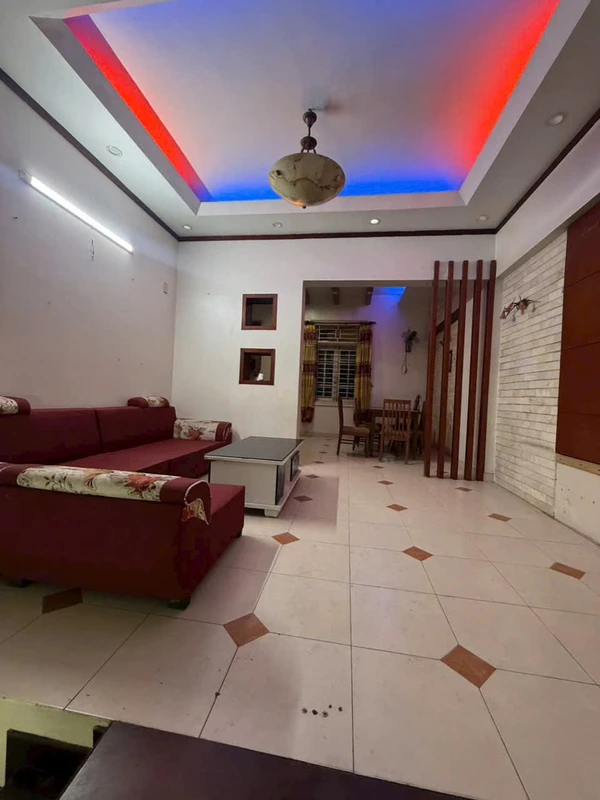 Bán nhà mặt phố Lê Thanh Nghị, Hải Dương 11,5 tỷ, 135,6m2