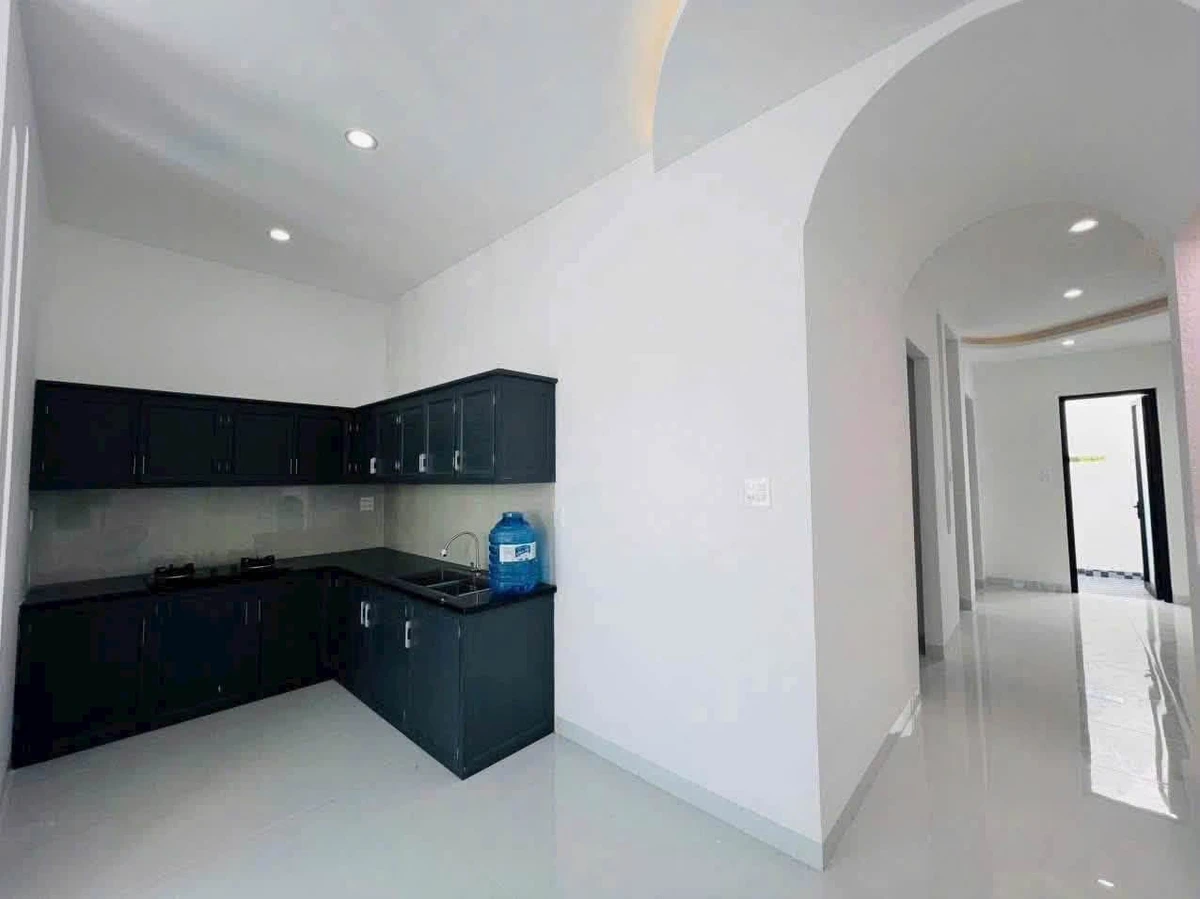 Bán nhà cấp 4 mới 2 PN, 105m2 ở Phan Thiết, 1 tỷ 8 - Ảnh thu nhỏ 4