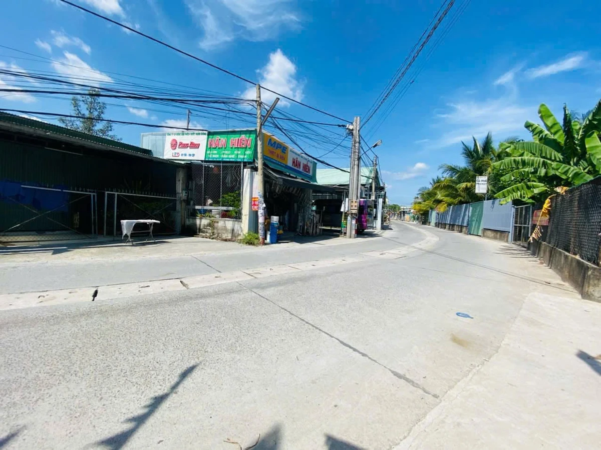Bán đất mặt tiền đường Cầu Sắt 200m2 Tân Phong - Ảnh thu nhỏ 2