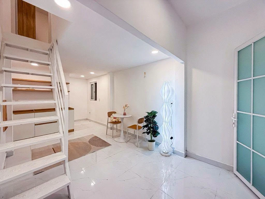 Bán nhà phố 68m² 3 phòng Tôn Thất Thuyết, Quận 4 - Ảnh thu nhỏ 2