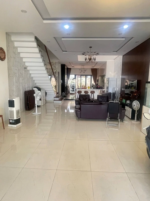 Bán nhà mặt tiền 4 tầng 150m² Hala Đà Nẵng