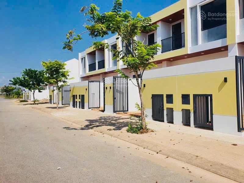 Đầu tư xây dựng tạo dòng tiền cho thuê đang là lợi thế lớn tại VSIP Quảng Ngãi - Ảnh thu nhỏ 2