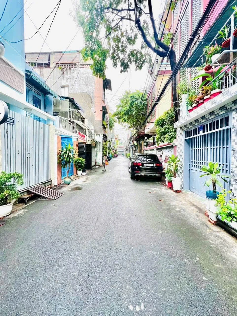 Bán nhà 3 tầng 4PN 50m² Huỳnh Văn Bánh 9.28 tỷ - Ảnh 1