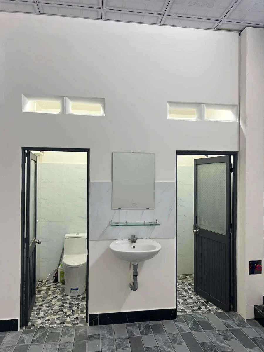 Bán nhà riêng 102m² 2PN tại Hòa Thành Tây Ninh giá 1 tỷ 190 triệu - Ảnh thu nhỏ 2