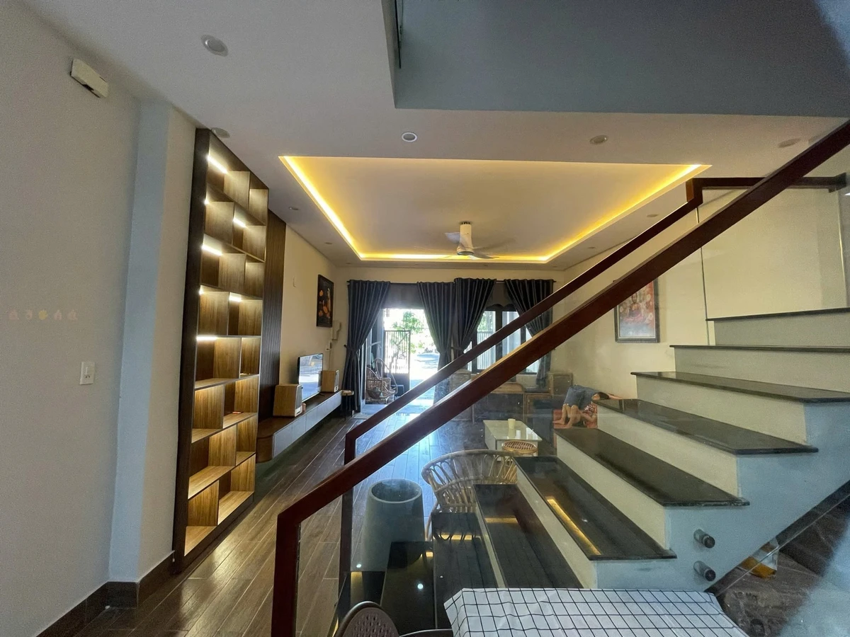 Bán nhà 2 tầng 100m², 4 phòng ngủ Mân Thái Sơn Trà - Ảnh thu nhỏ 4
