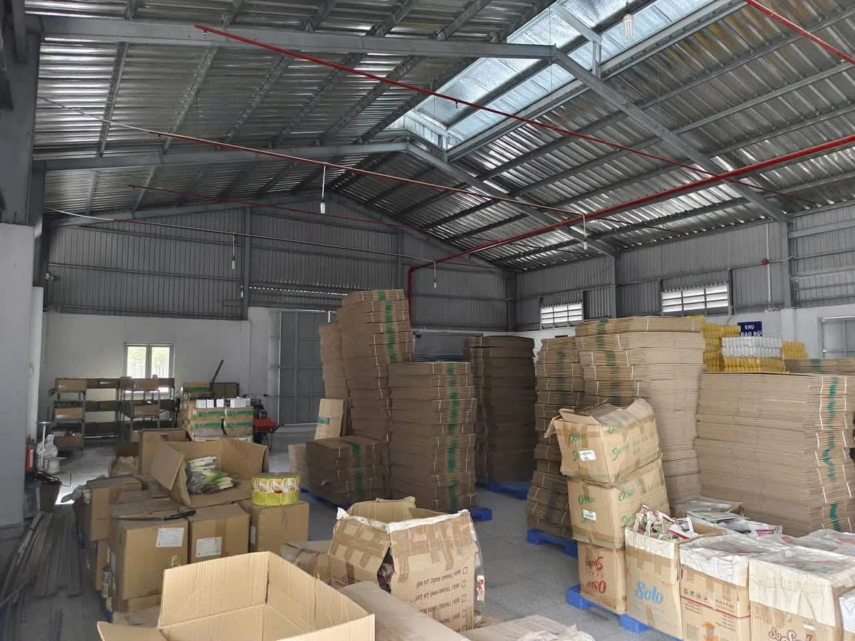 Cho thuê nhà xưởng 1.500m² Chánh Phú, Bình Dương 100 triệu/tháng - Ảnh 1