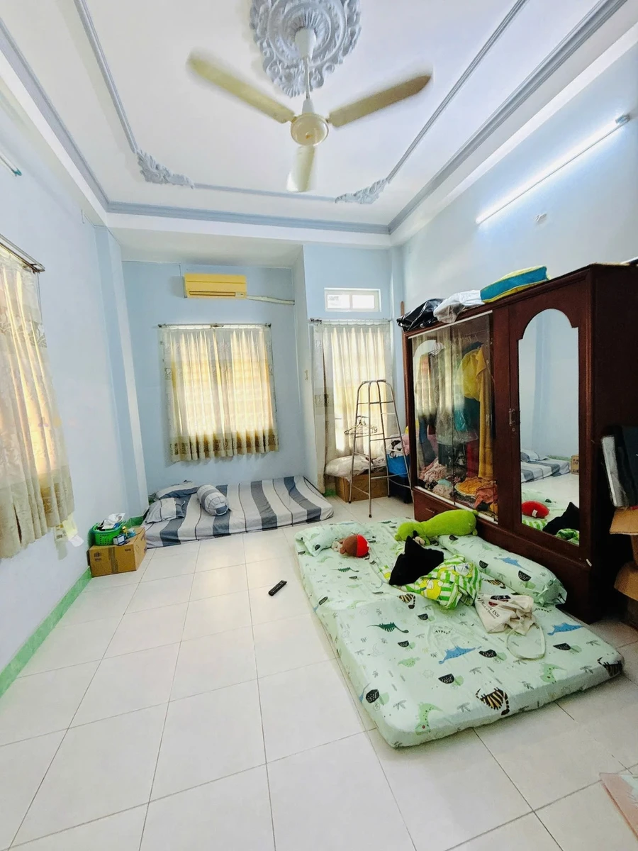 Bán nhà mặt tiền đường Dương Bá Trạc 4x15m, 1 trệt 3 lầu 5PN, giá 6,98 tỷ, Quận 8 - Ảnh thu nhỏ 3