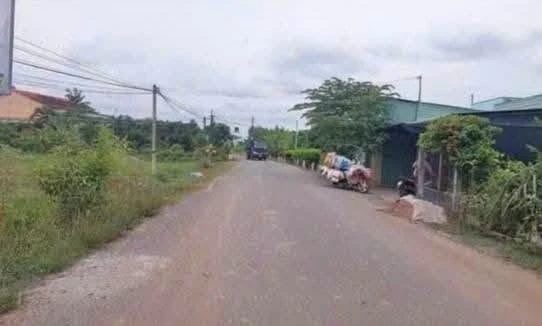 Bán đất mặt tiền 100m² Nguyễn Văn Nhâm, Tân An, Long An