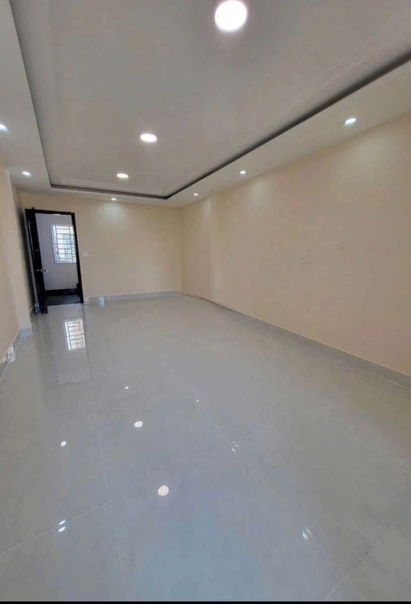 Cho thuê nhà nguyên căn mặt tiền Hoàng Sa, 40m², 4PN 5WC, Tân Bình - Ảnh thu nhỏ 3