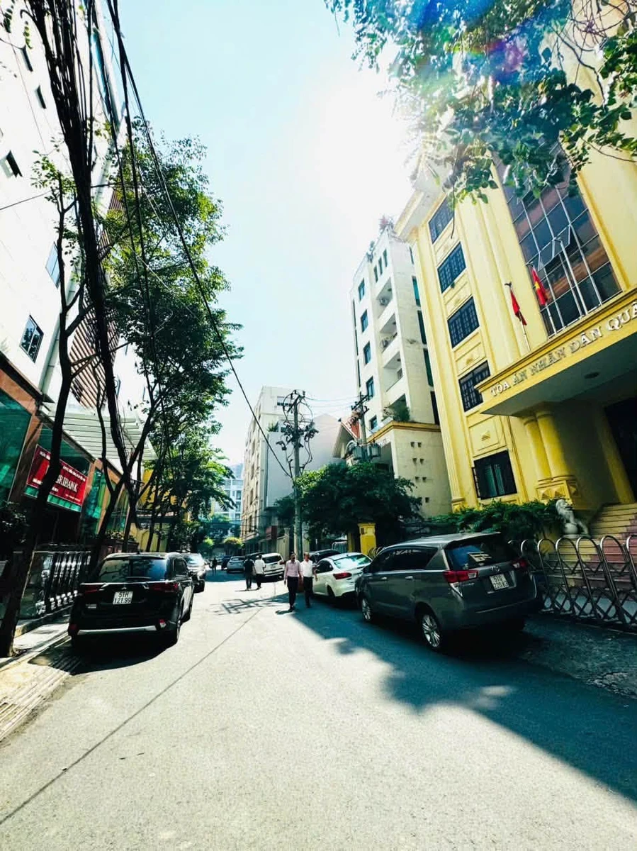 Bán nhà 2 tầng 100m2 mặt tiền Quận 4 giáp Quận 1, 23.9 tỷ - Ảnh thu nhỏ 3