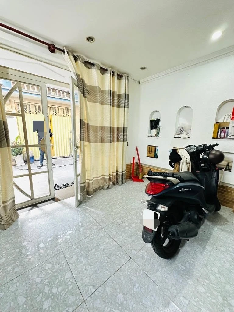 Bán nhà 2 tầng hẻm thông Điện Biên Phủ, Bình Thạnh, 120m2 - Ảnh 1