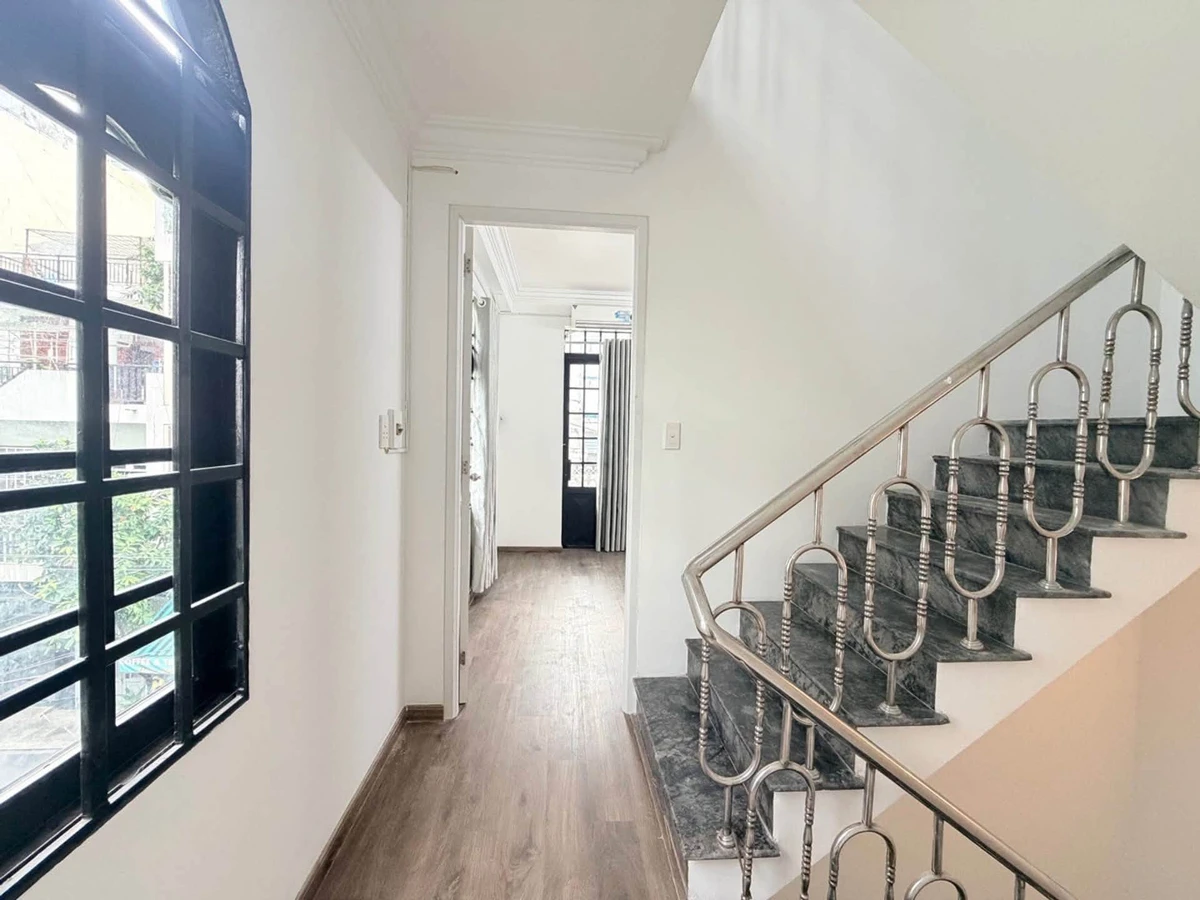 Bán nhà 6 tầng 200m2, 6 phòng ngủ tại Tân Bình, giá 6 tỷ - Ảnh thu nhỏ 2
