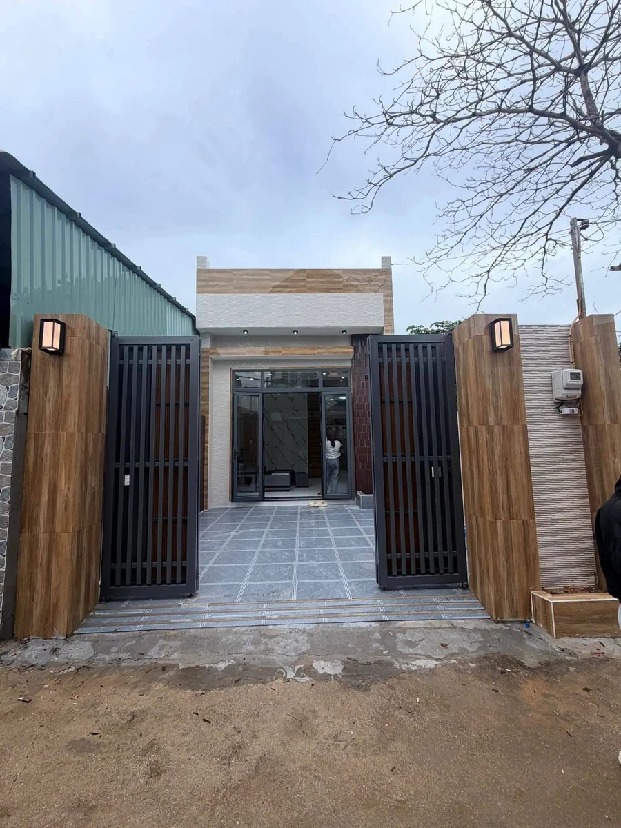 Bán nhà gác lửng 75m² 2 phòng ngủ, giá 2 tỷ 3, Nhà Bè - Ảnh 1