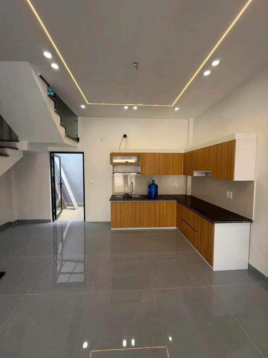 Nhà 3 tầng 88m² sân cổng riêng Đầu Vũ, Hải Phòng - Ảnh thu nhỏ 2