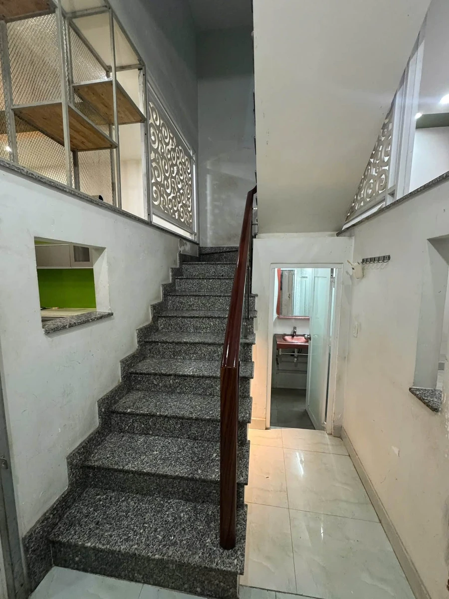 Bán nhà phố 4 tầng khu VIP bờ kè Hoàng Sa Q3, 60m², 7.9 tỷ - Ảnh thu nhỏ 5