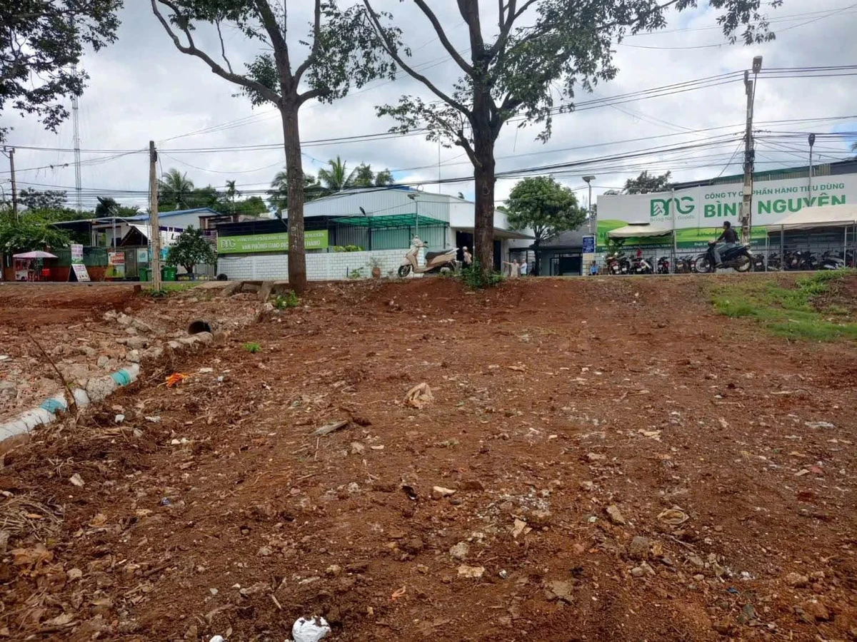 Bán đất 2 mặt tiền Phan Huy Chú 240m² - 1,55 tỷ, Buôn Ma Thuột - Ảnh 1