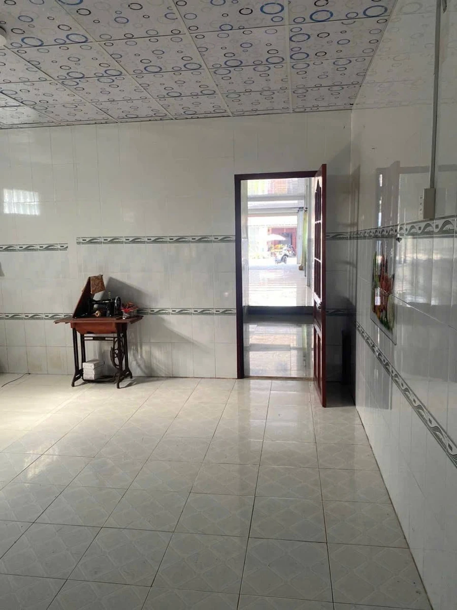 Bán nhà mặt tiền Quốc lộ 57B 204m² Bến Tre 3.4 tỷ - Ảnh thu nhỏ 4