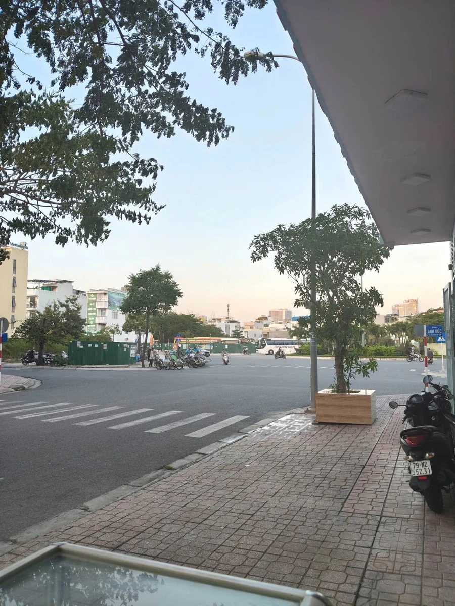 Bán nhà 4 tầng có thang máy 120m² Nha Trang 21.5 tỷ - Ảnh thu nhỏ 2