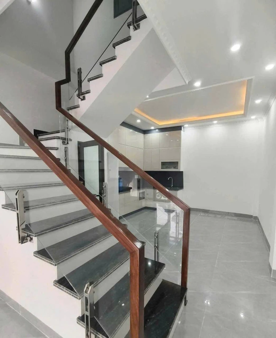 Bán nhà phố 4 tầng 42m² 4PN Phương Lưu Bình Chánh - Ảnh thu nhỏ 2