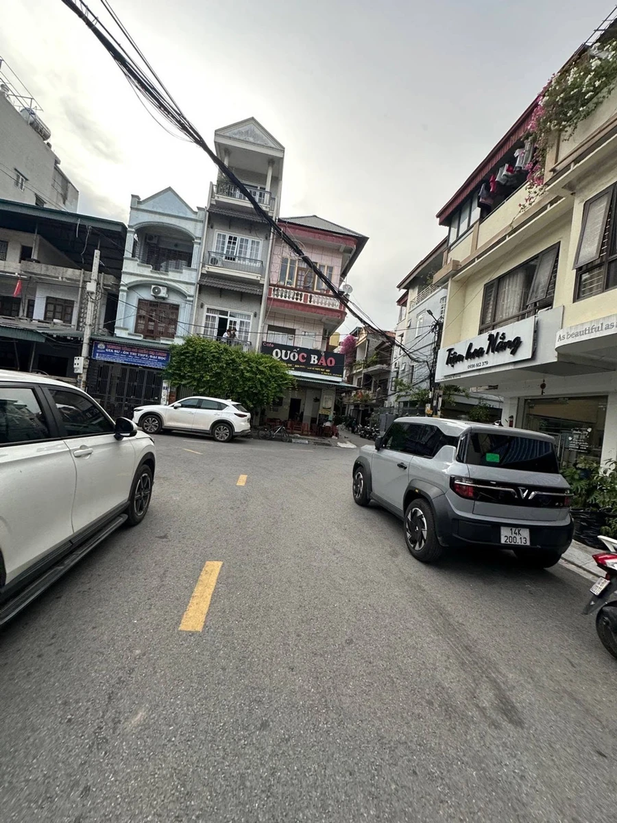 Bán nhà 3 tầng 94m kinh doanh phố Bạch Long - Ảnh 1