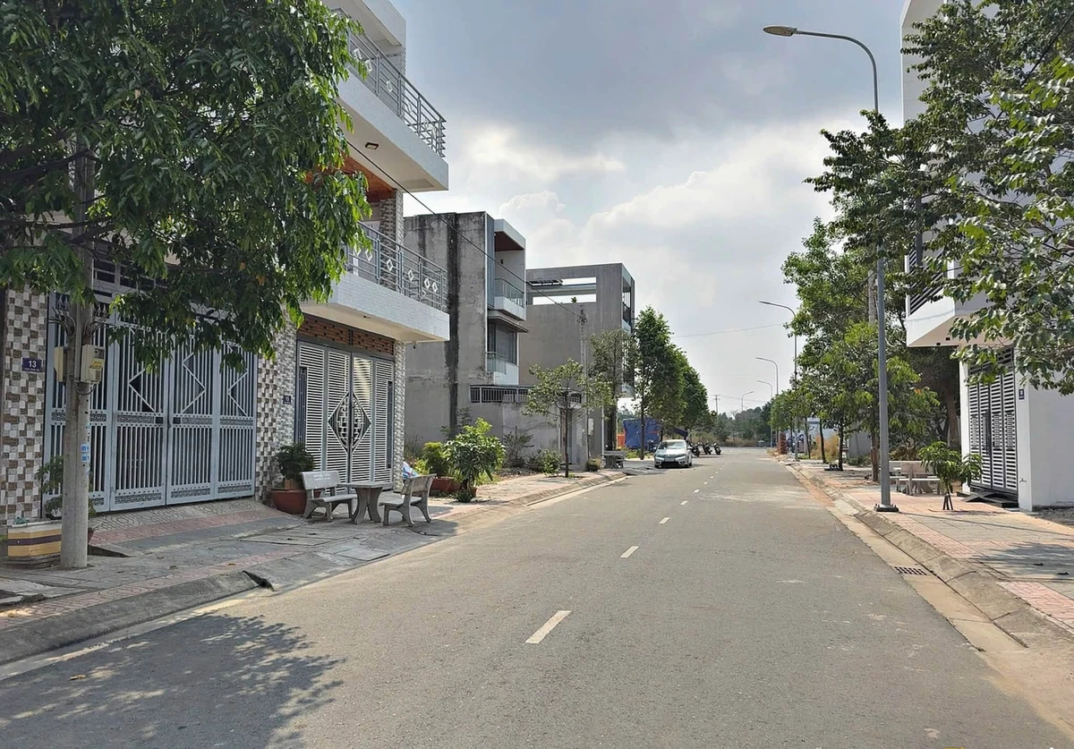 Bán đất Phú Mỹ 100m² hướng Đông, sổ hồng, 2.5 tỷ - Ảnh thu nhỏ 2