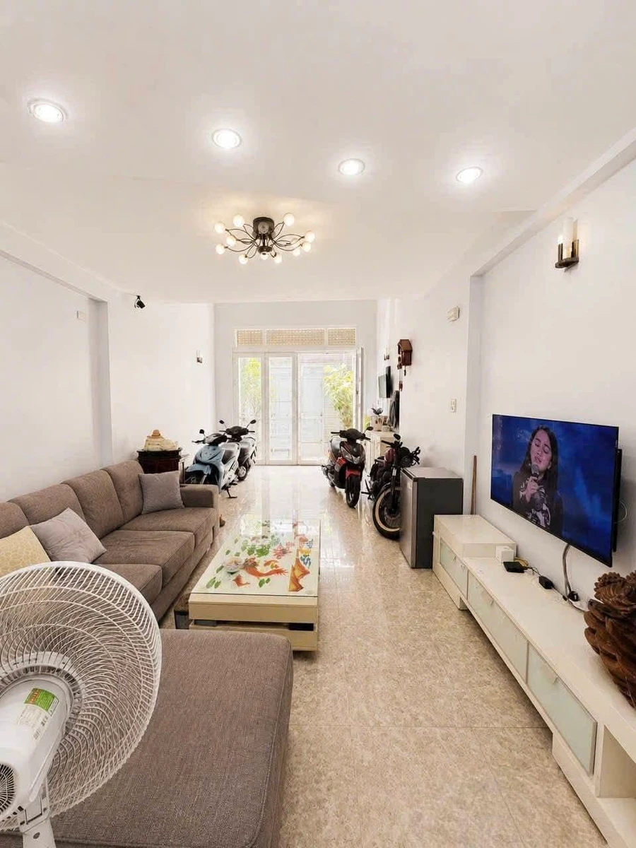 Bán nhà 91m² 5 tầng Bàu Cát, giá 15 tỷ - Ảnh thu nhỏ 2