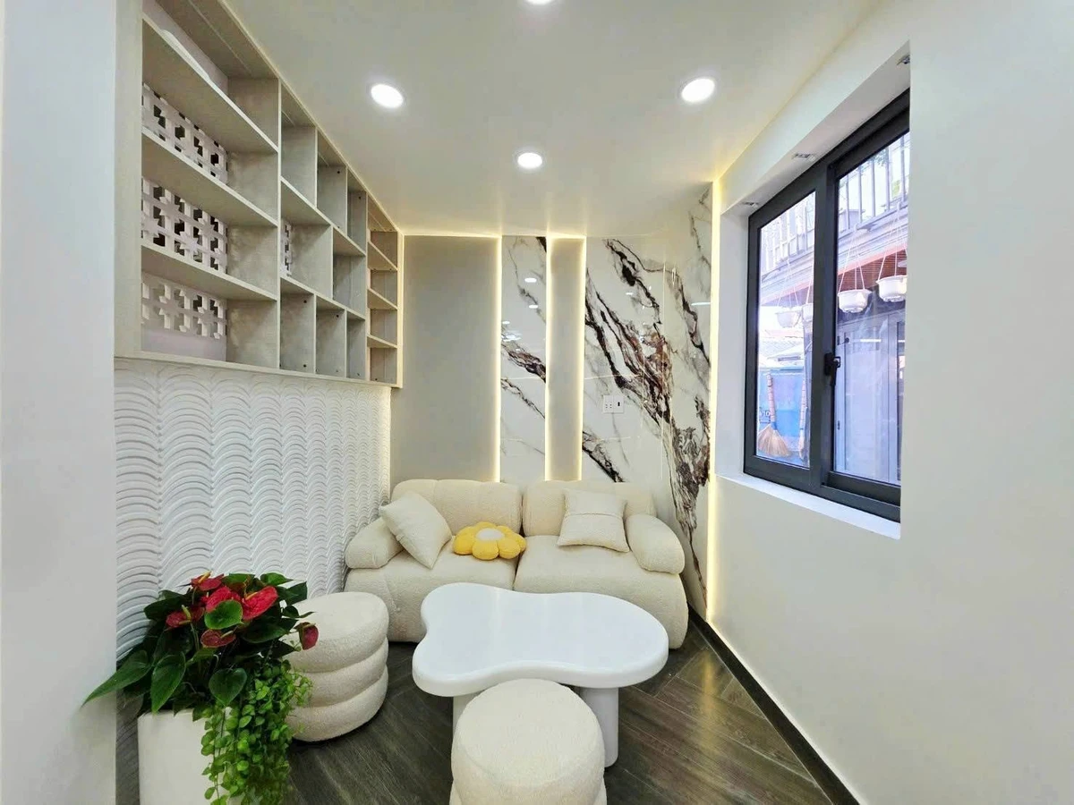 Bán nhà sổ riêng 1 lầu 2PN 33m² Tân Thuận Q7 - 3.99 tỷ - Ảnh thu nhỏ 2