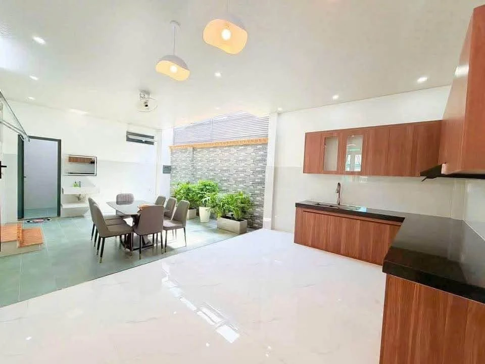 Bán nhà mặt tiền 300m² Định Hòa, Bình Dương, 4,75 tỷ - Ảnh thu nhỏ 3