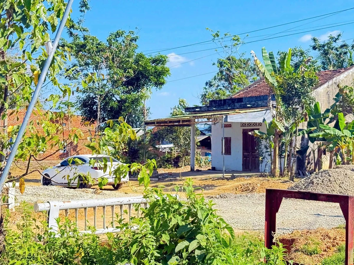 Bán nhà vườn 428m² đất ODT 2 mặt tiền tại Thị trấn Đạ Tẻh, giá 999 triệu - Ảnh thu nhỏ 2
