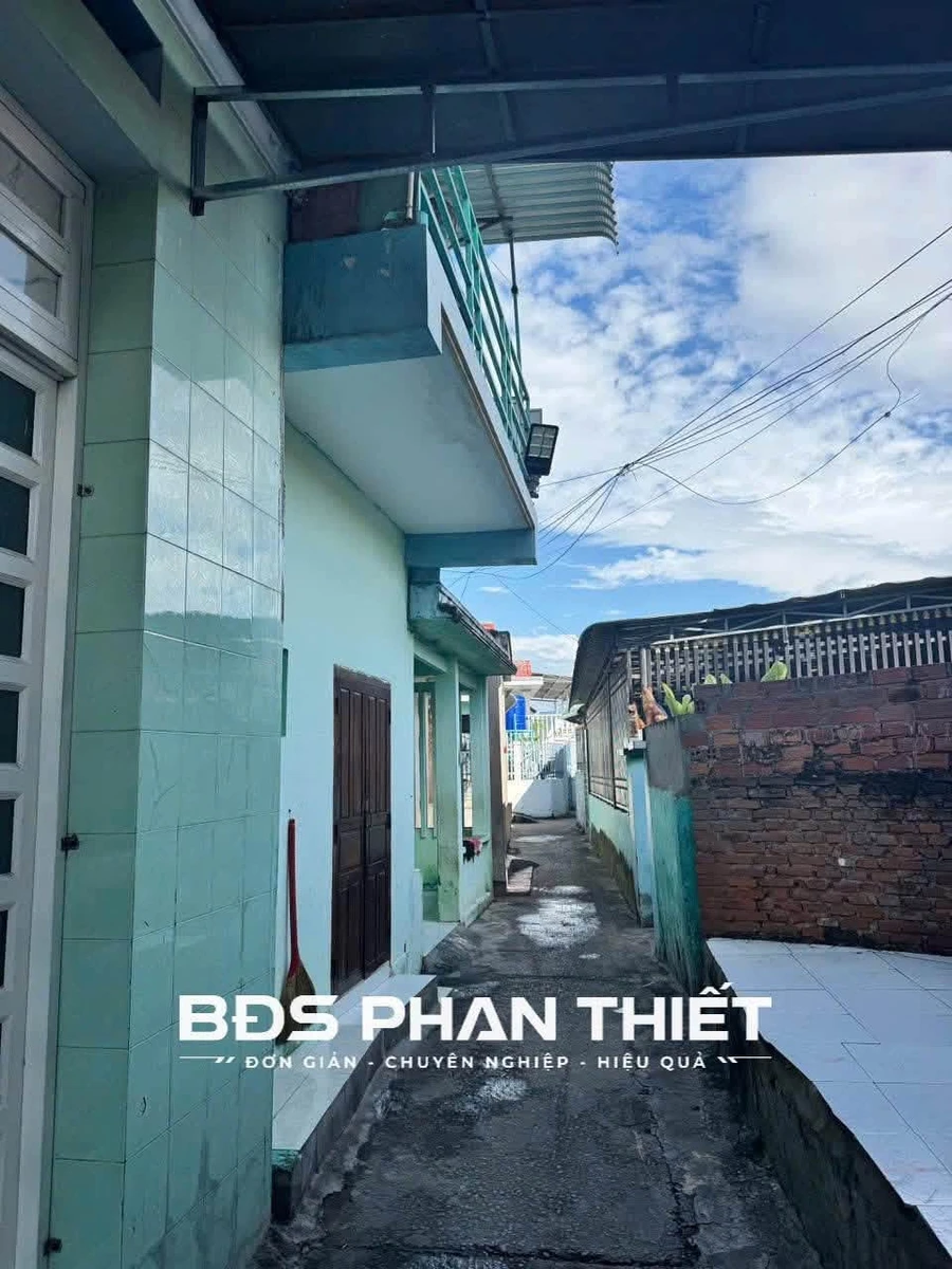 Bán 2 căn nhà sát mặt tiền Quốc Lộ 1A, 60m2 đất, 750 triệu - Ảnh thu nhỏ 2