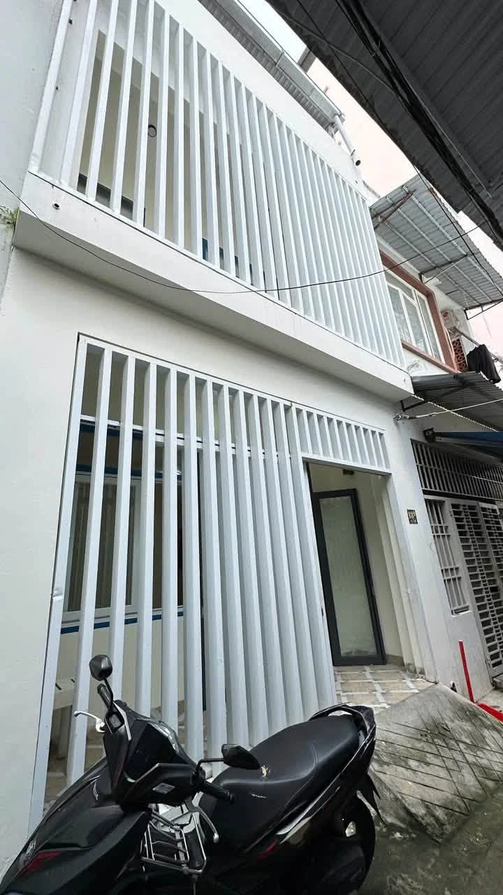 Bán nhà phố 2 tầng Nha Trang 42.6m² - 3.9 tỷ - Ảnh 1