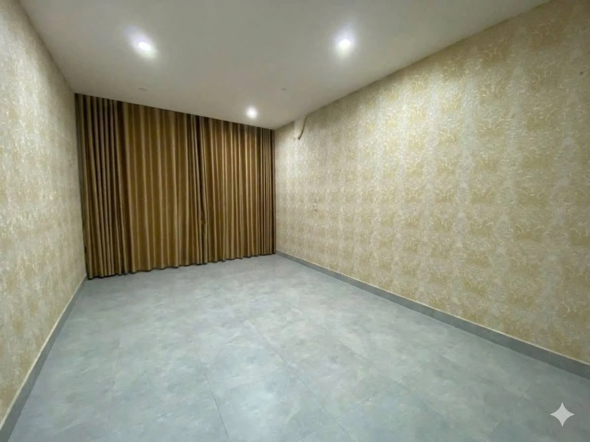 Cho thuê nhà 3 tầng mặt tiền 110m² Huế - Ảnh thu nhỏ 3