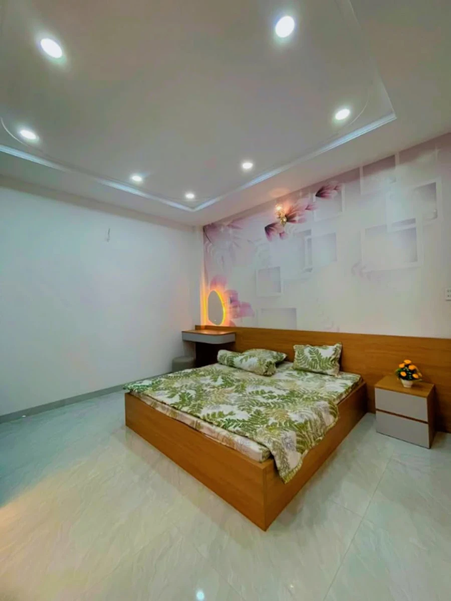 Bán nhà 72m² 3 tầng 3 phòng ngủ Hoàng Quý Quận 1 - Ảnh thu nhỏ 2