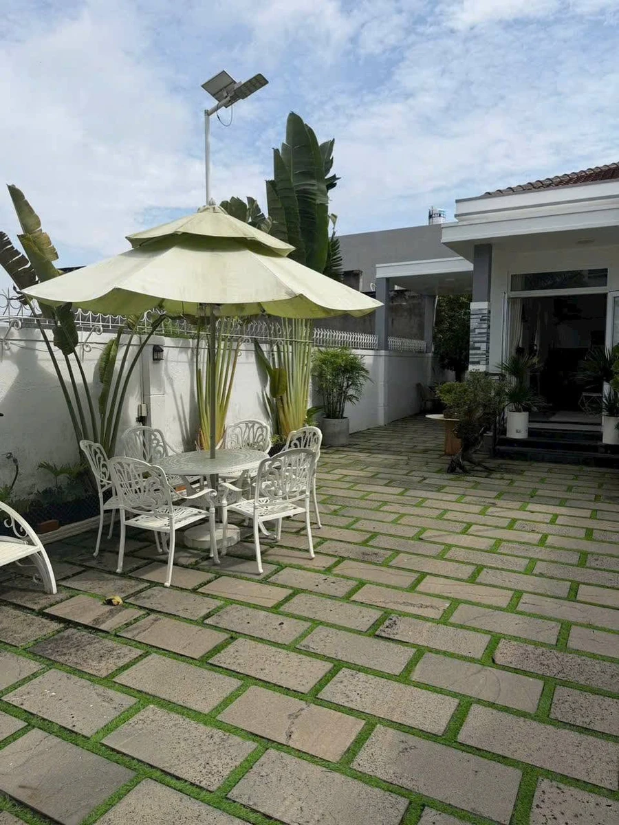 Bán villa sân vườn 250m2, 2PN Phan Thiết - Ảnh thu nhỏ 3