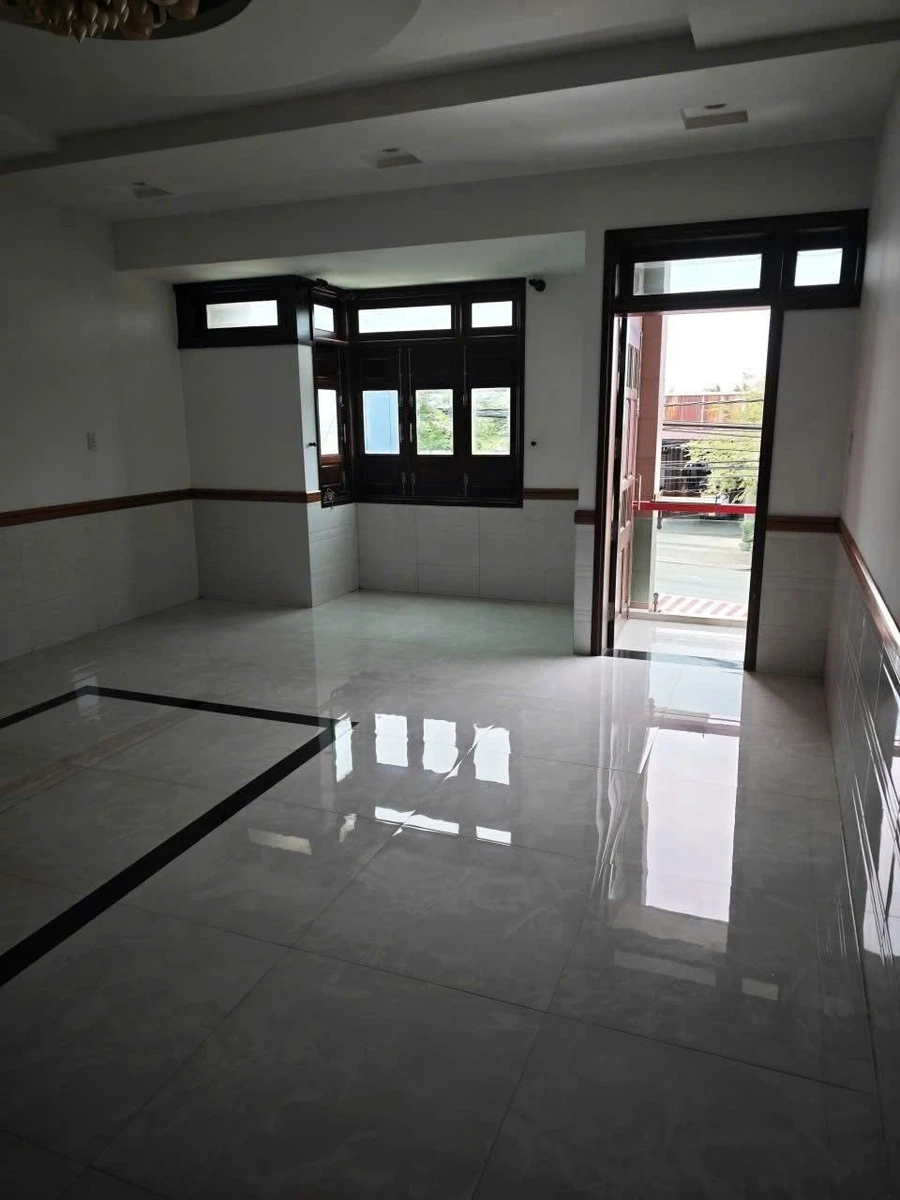 Bán nhà gần biển Phước Tỉnh BRVT 180m2, 8.3 tỷ - Ảnh thu nhỏ 3