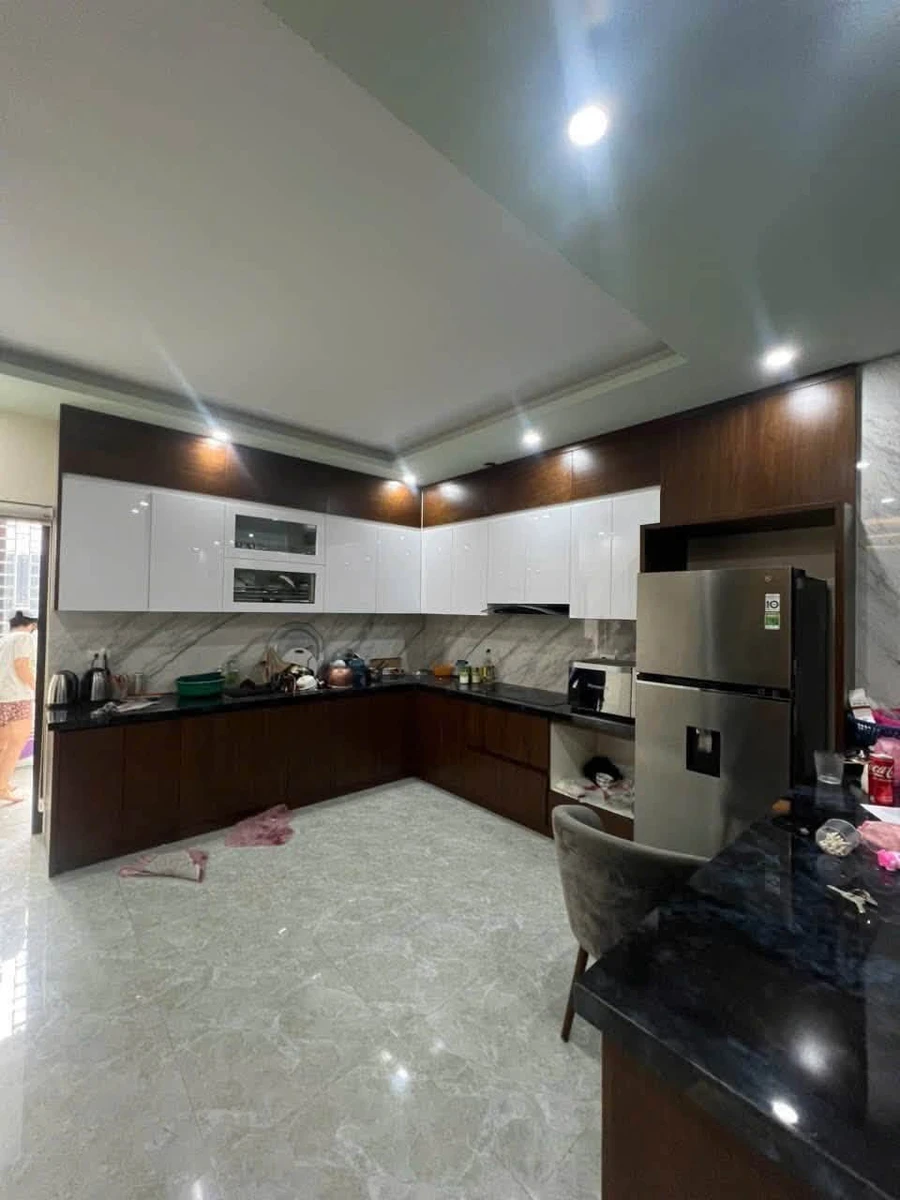 Bán nhà 4 tầng 108m2 đường D1 Bờ kè Phố Mới, Q.7 - Ảnh thu nhỏ 3