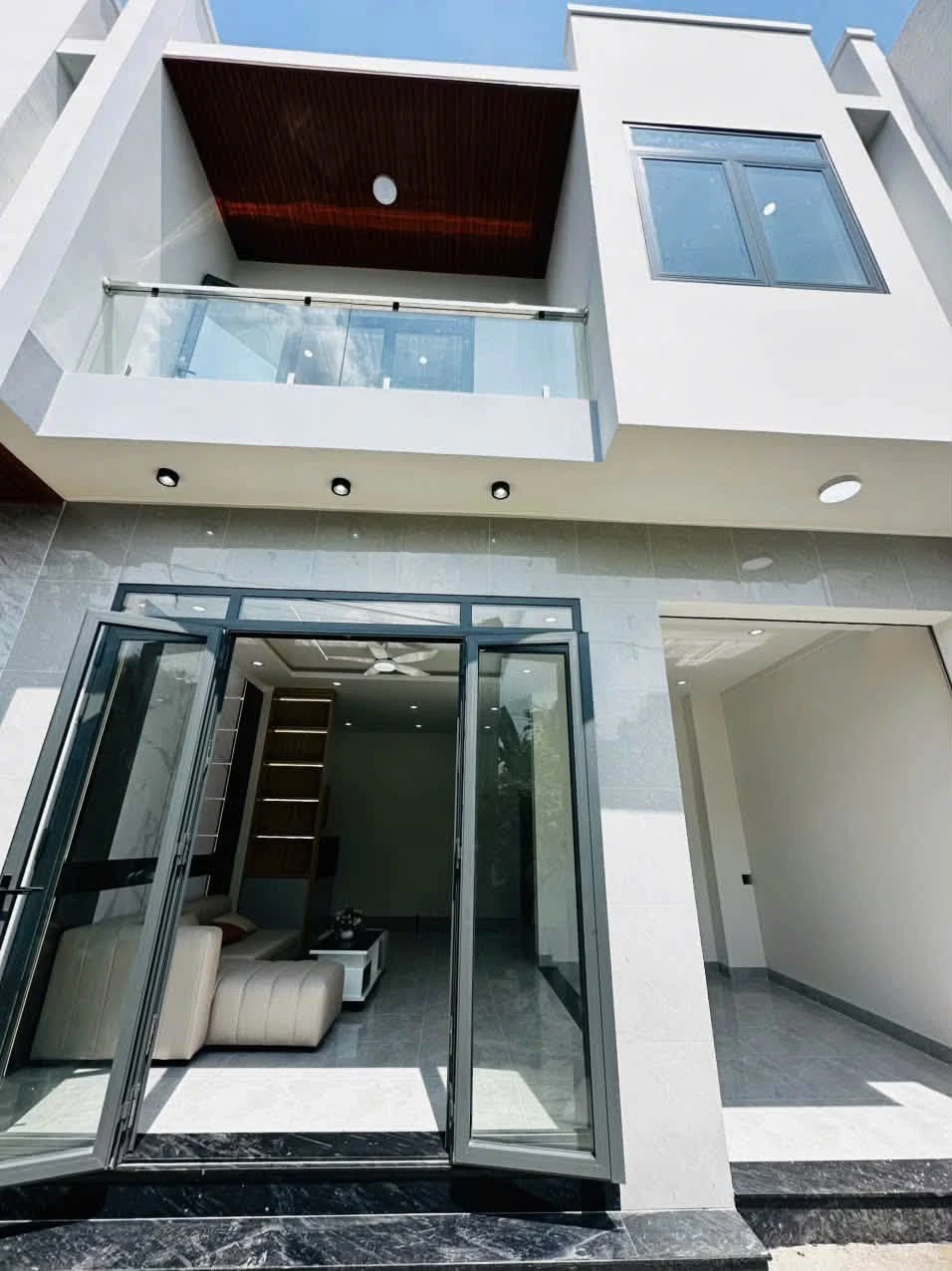 Bán nhà phố 3PN, 71m2 gần Chợ Nhỏ KP2 Biên Hoà - Ảnh 1