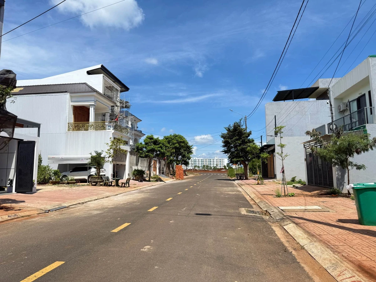 Bán đất góc 2 mặt tiền Lê Văn Lương, 154m² Thủ Đức - Ảnh thu nhỏ 2