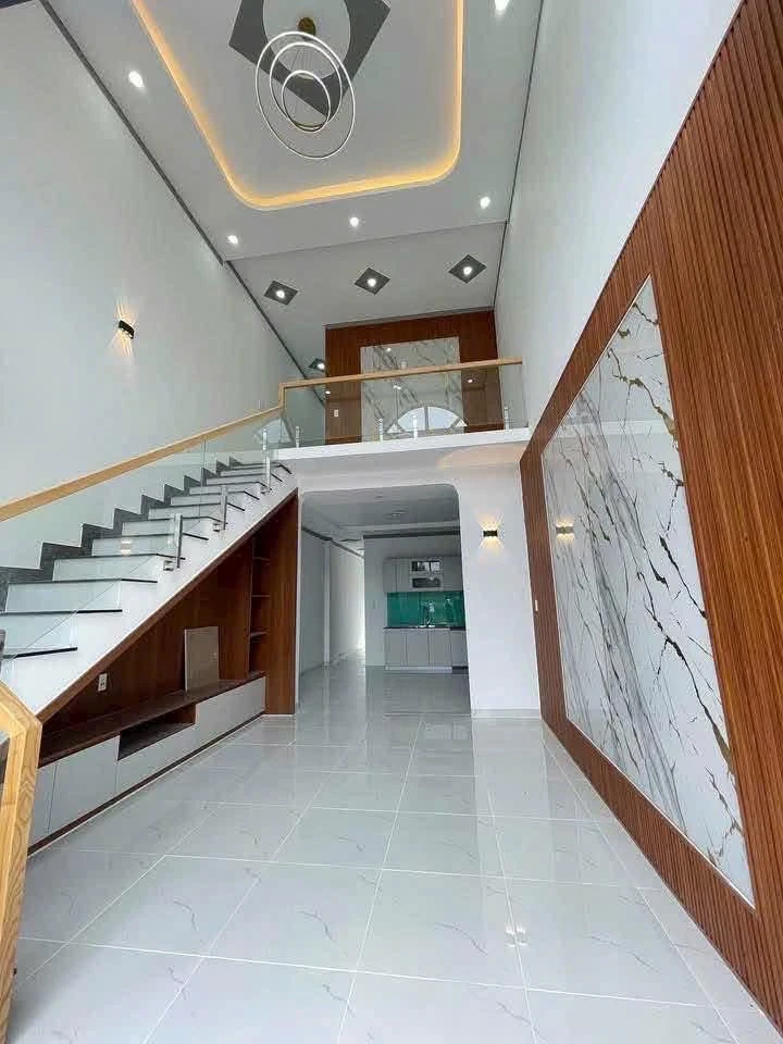 Bán nhà mới xây 3 phòng ngủ 120m² gác lửng gần Biên Hoà, 1.39 tỷ - Ảnh thu nhỏ 2