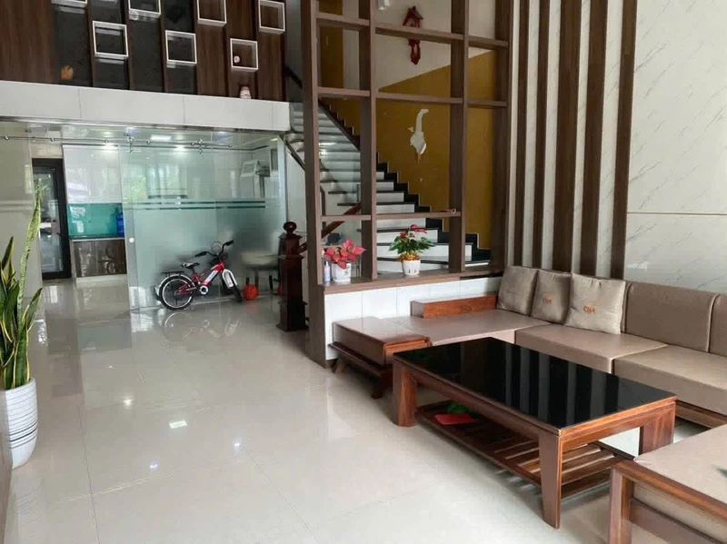 Bán nhà liền kề 3 tầng 70m² gần Aeon Mall Hạ Long 6.3 tỷ