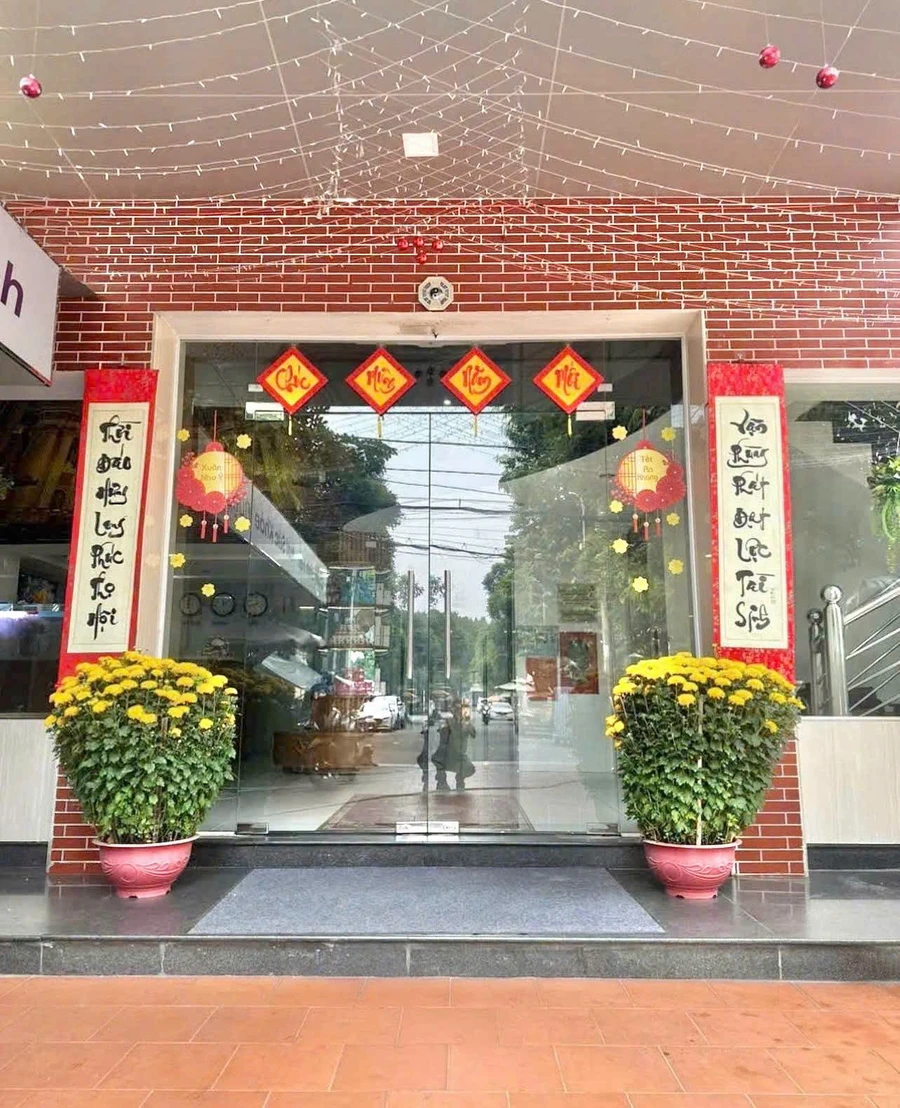 Khách sạn 6 tầng gần 300m² Lê Hồng Phong Quận 10 giá 120 tỷ - Ảnh thu nhỏ 3