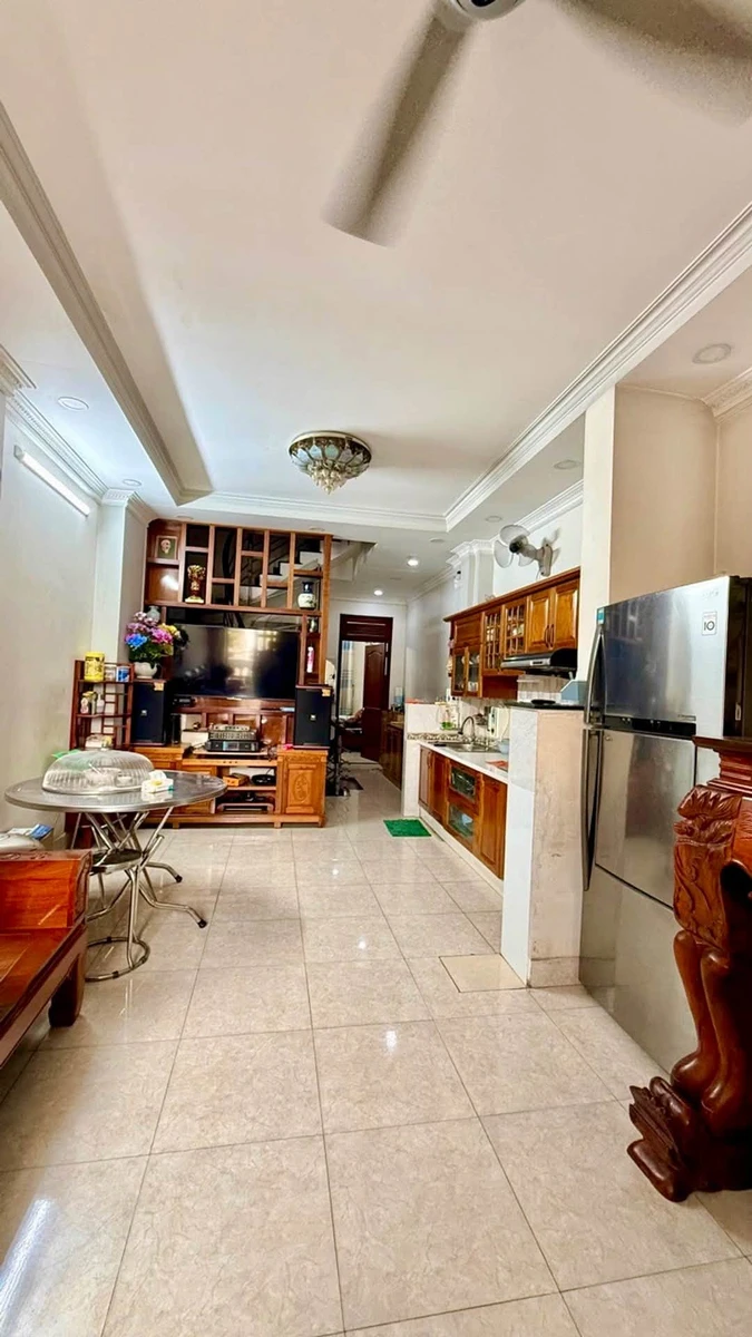 Nhà bán 4PN sân thượng Lê Trọng Tấn, 88m², 6 tỷ 680 triệu - Ảnh thu nhỏ 2