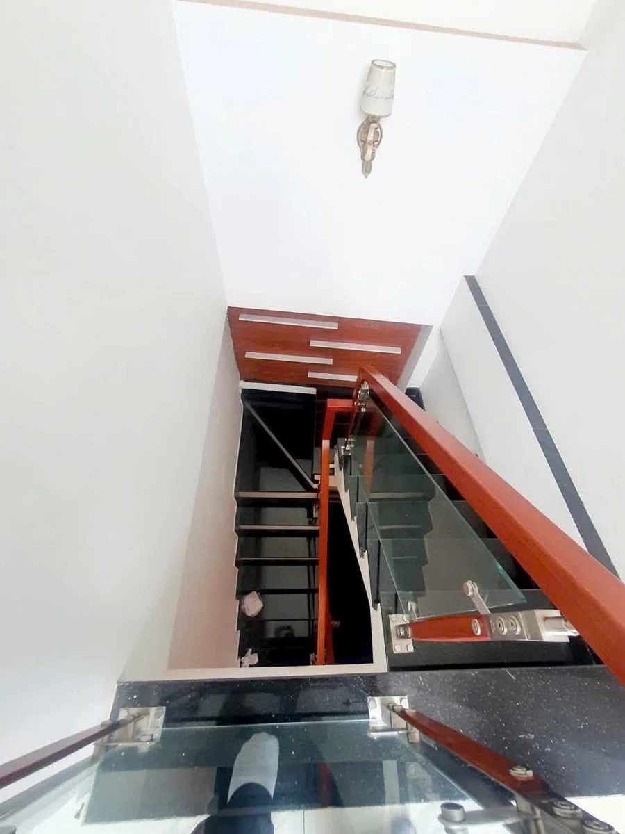 Bán nhà hẻm 4 tầng 42m2 đường Ngô Gia Tự, Quận 10, giá 8,2 tỷ - Ảnh thu nhỏ 4