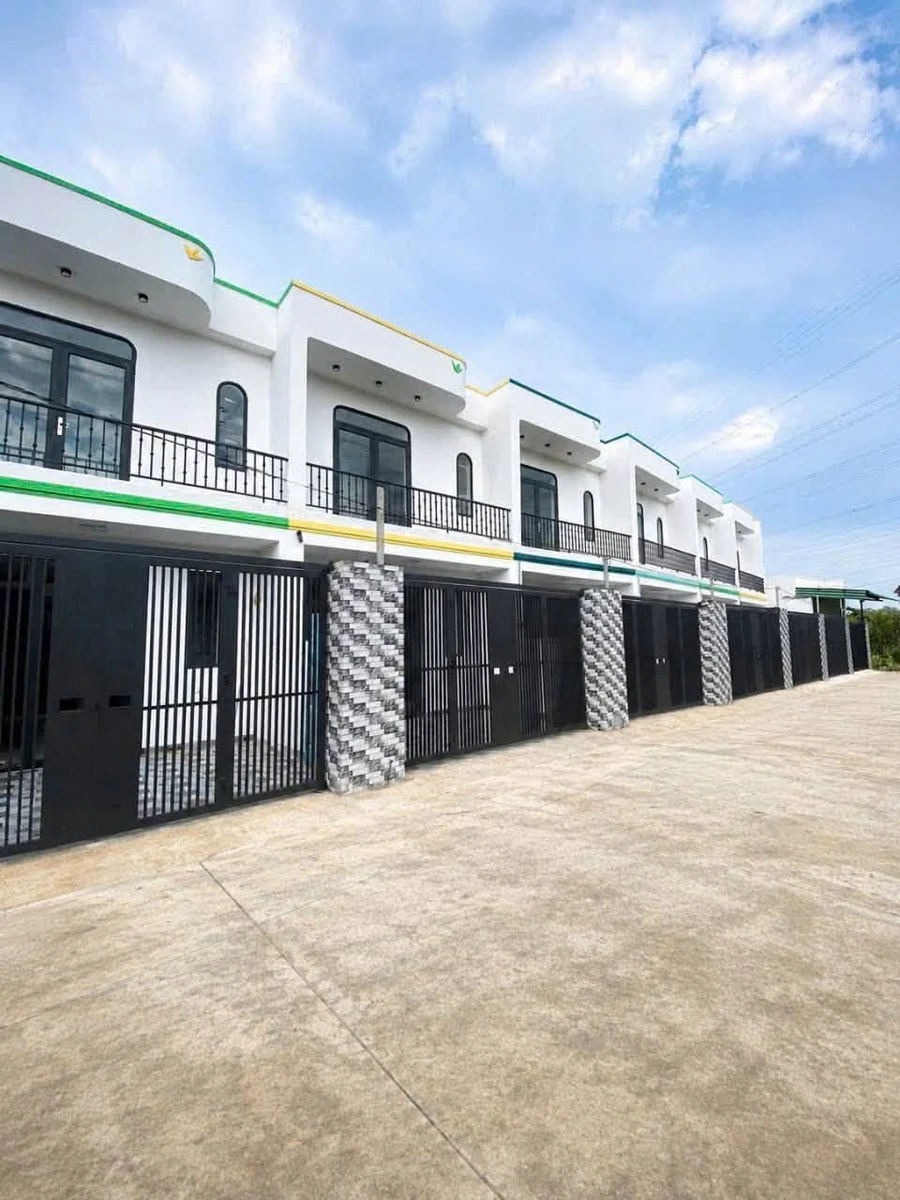 Bán nhà lầu 3 phòng ngủ tại Tân Triều, Đồng Nai - 1 tỷ 550 triệu - Ảnh 1