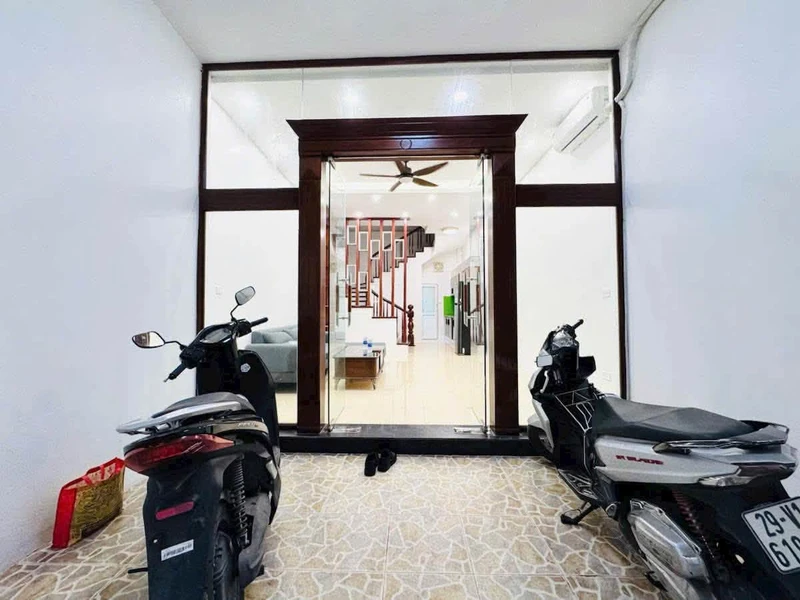 Bán nhà phố Tôn Đức Thắng, 47m2, 7 tầng, 11 tỷ 52