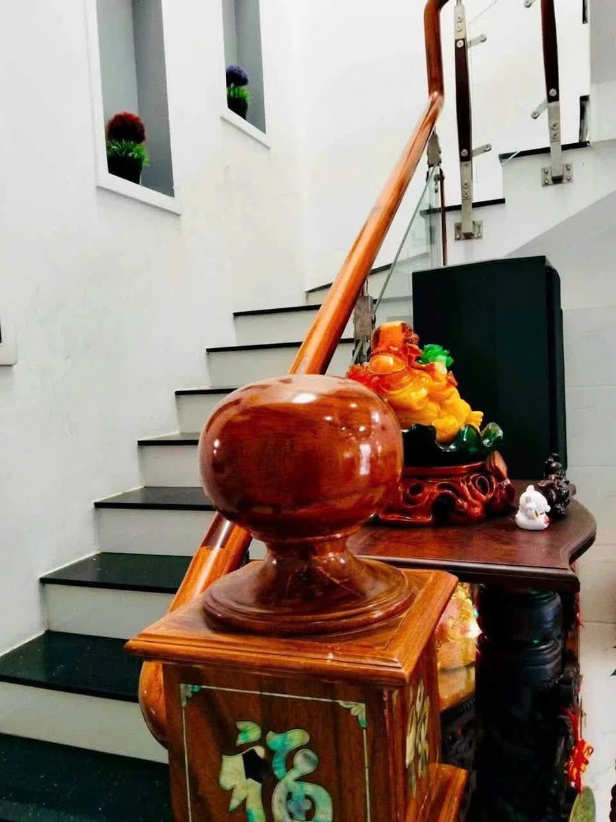 Bán nhà 2 mê 145m² mặt tiền Lê Trung Ngôn, Quận 7 - Ảnh thu nhỏ 3
