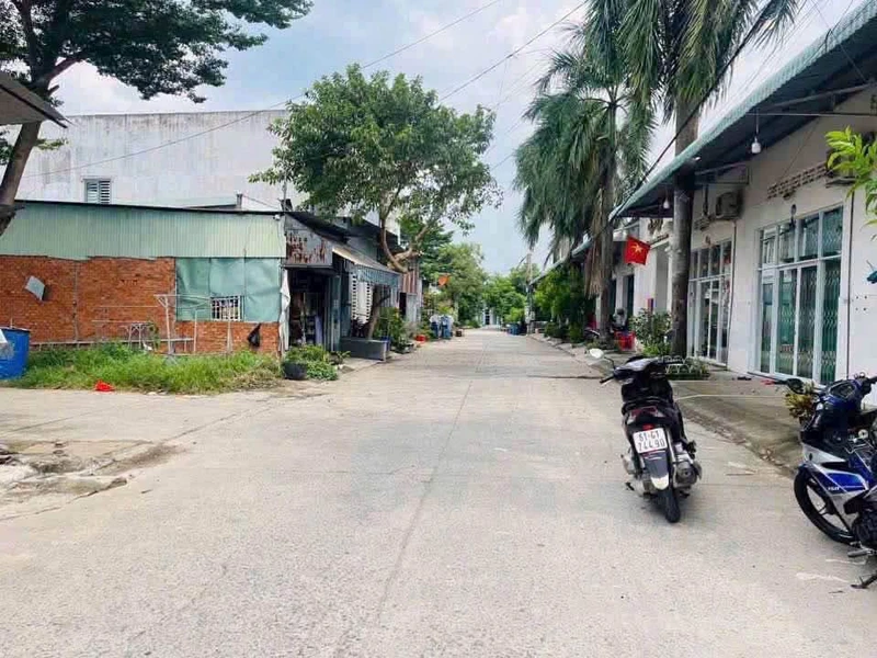 Nhà lầu trệt 100m² Tân Định giá 2 tỷ 480