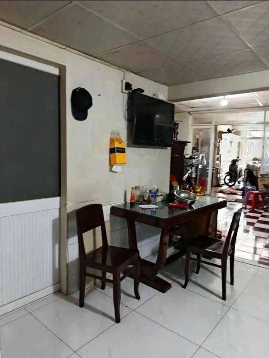 Bán nhà mặt tiền Tỉnh Lộ 10, 75m², 3 phòng, 11 tỷ - Ảnh thu nhỏ 5