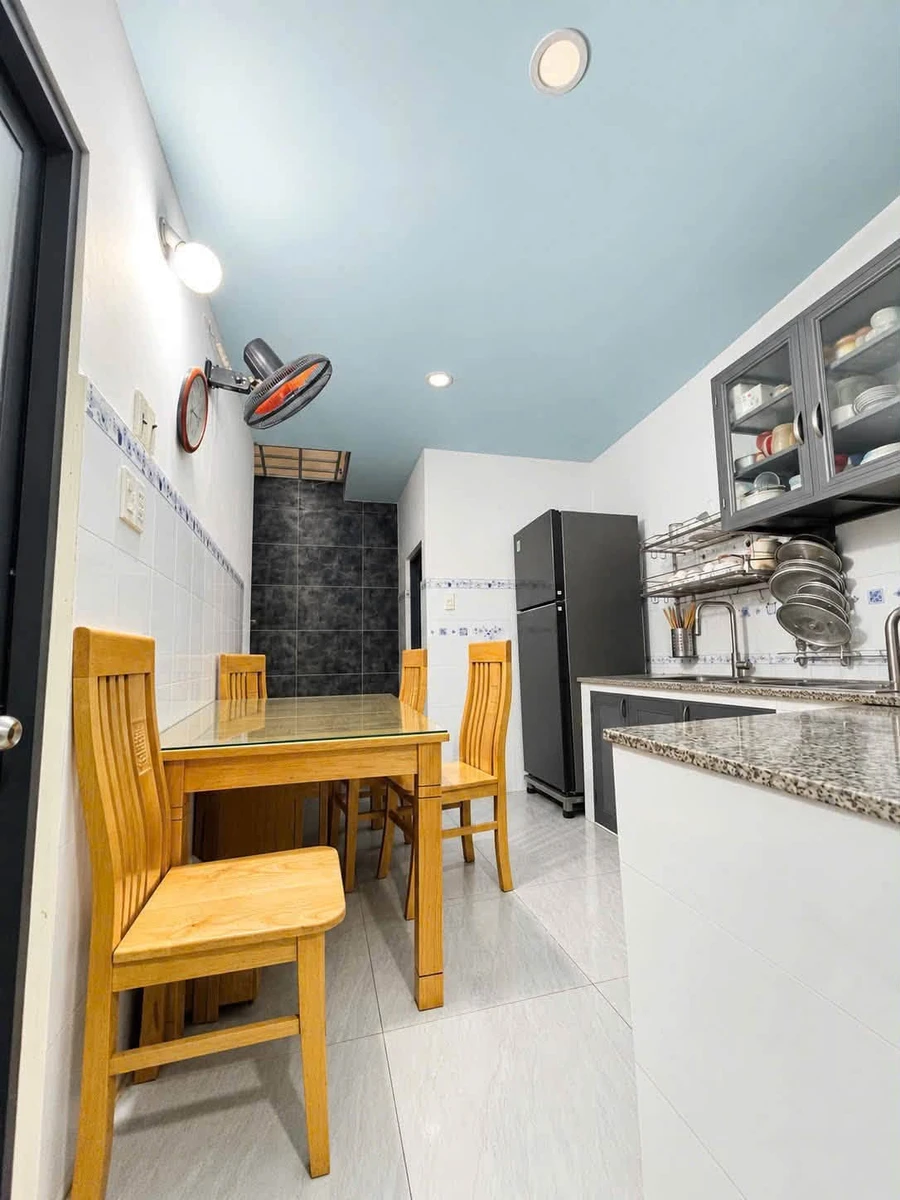 Bán nhà 3 tầng 8 phòng ngủ 56m² Bạch Đằng Bình Thạnh 5,6 tỷ - Ảnh thu nhỏ 2